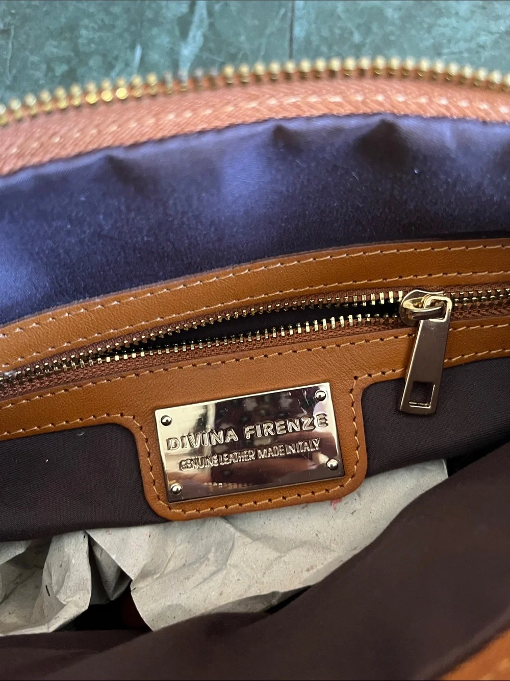 Classic Tan Leather Crossbody Bag with Front Pocket